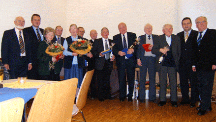Ehrlinge des Abends sowie Herr Scheuermann und Herr Mappus