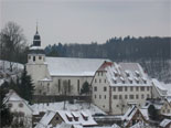 Ersingen Kirch e+Bürgerhaus im Winter