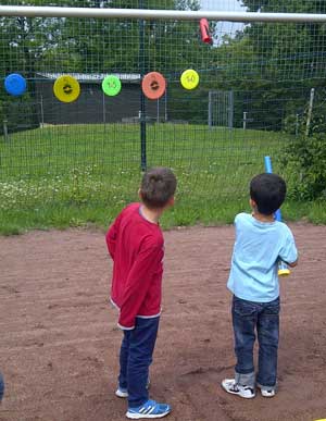 Frisbescheiben reffen mit Pumpgun