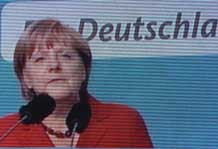 Angela Merkel auf Großleinwand